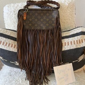 Reserved for Denise ❤️ LV boho fringe purse